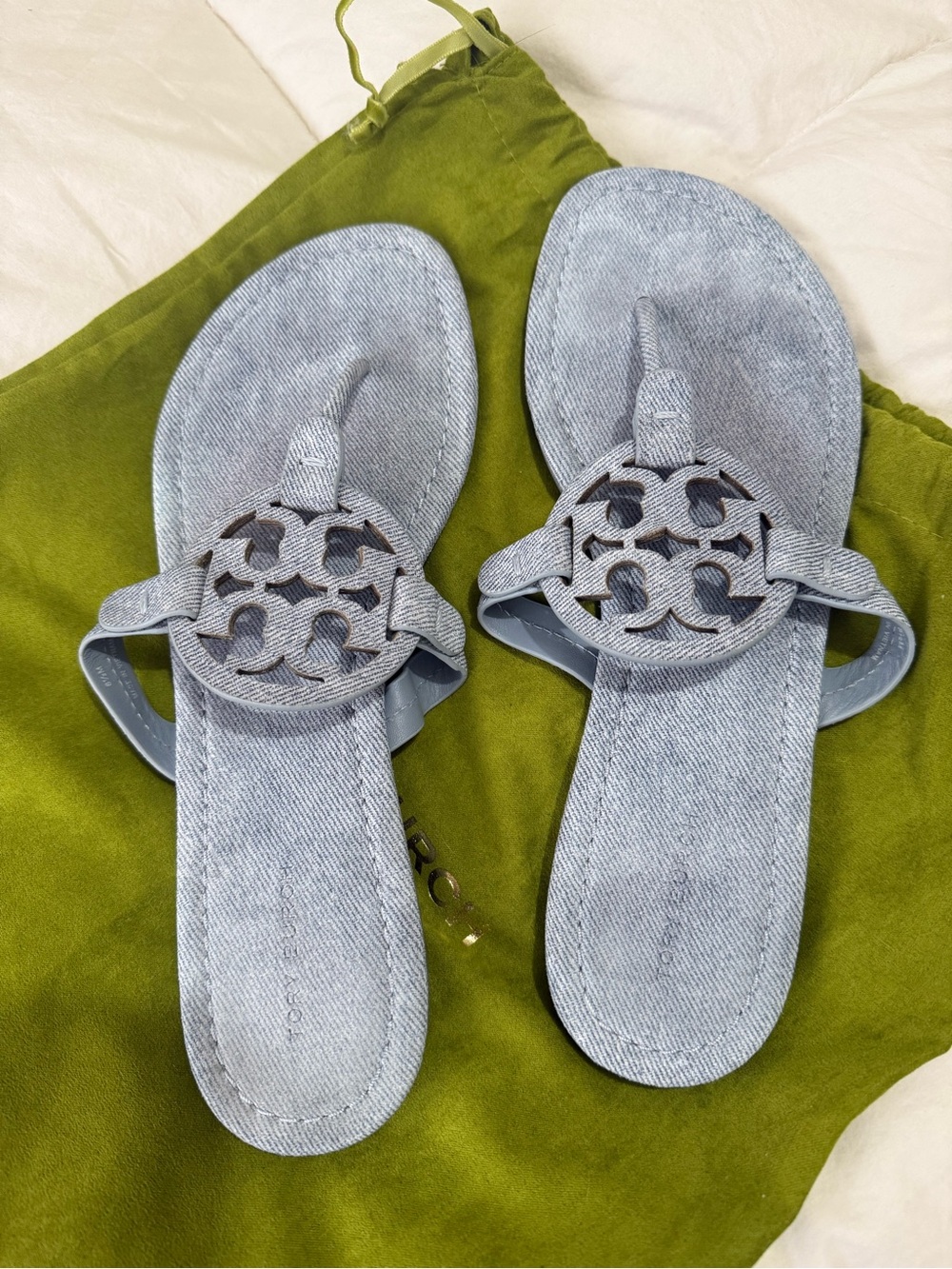 Tory Burch Miller Sandal Blue Cloud Denim Size 8.5 $200 - Picture 2 of 3